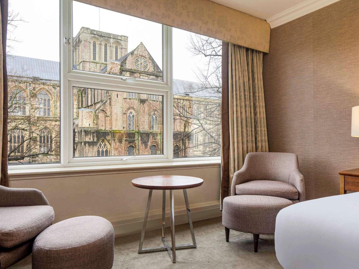 Mercure Winchester Wessex Hotel Екстер'єр фото