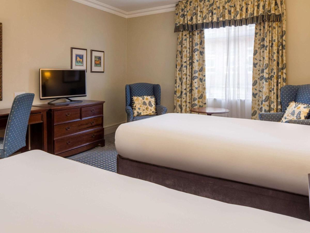 Mercure Winchester Wessex Hotel Екстер'єр фото